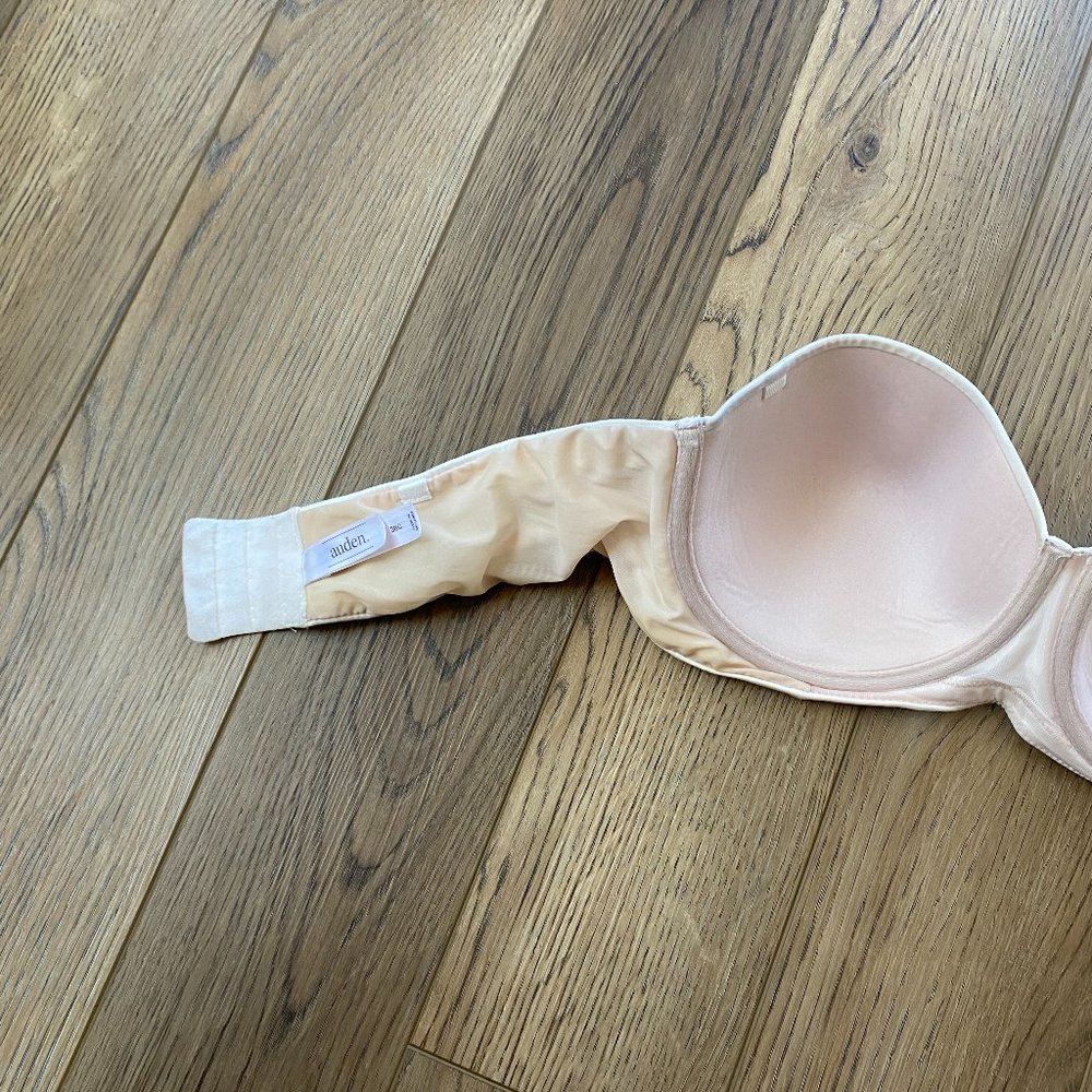 Auden | Lightly Lined Strapless Bra | White - Picture 6 of 7